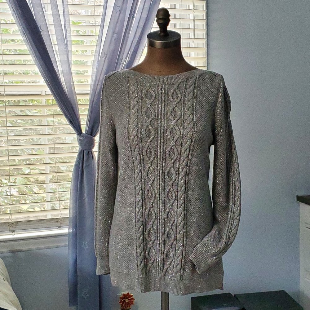 ⛄️ crown & ivy ⛄️ Gray and Silver Metallic Sweater